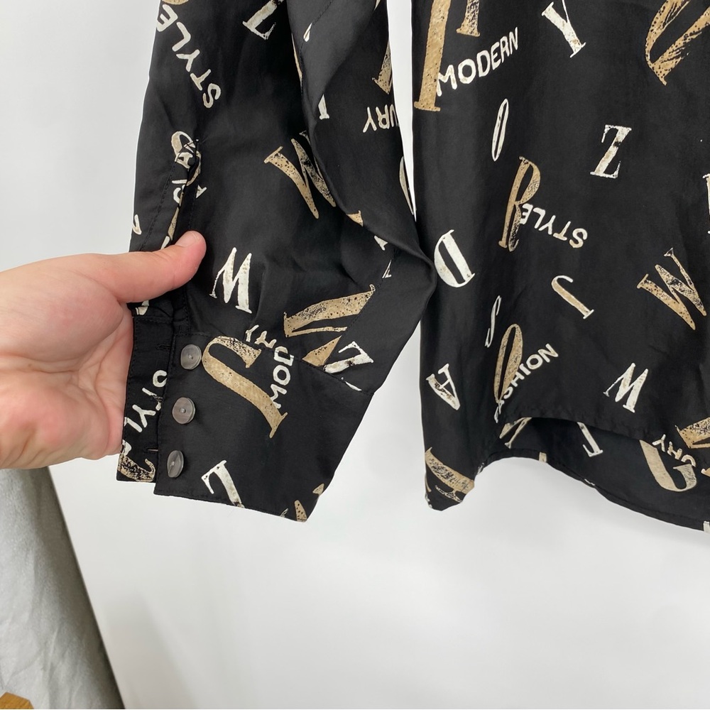 Vintage 100% Silk Button-Up Shirt‎ Sz 14 W Fashion Typography Style Glamour AOP - Picture 6 of 15
